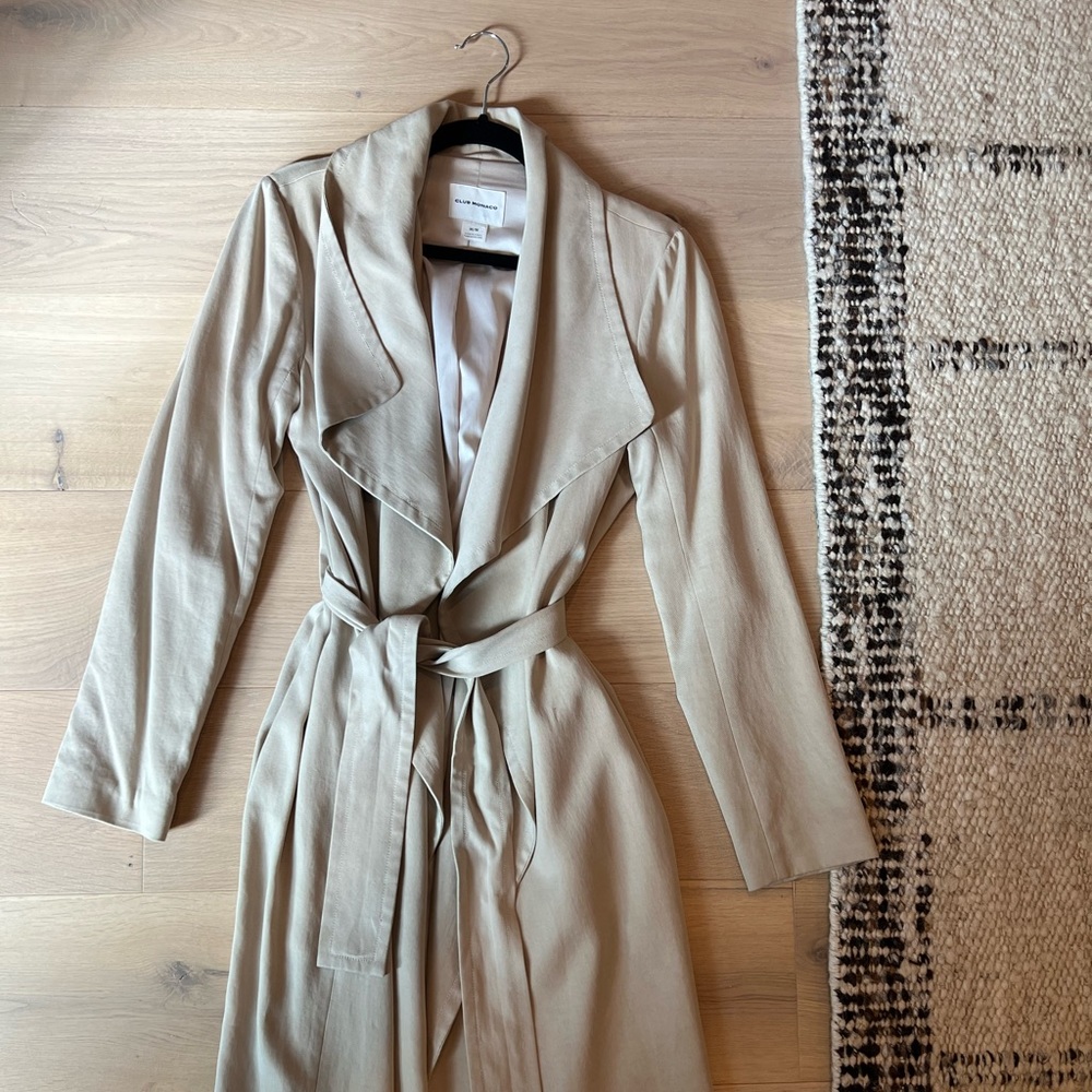 Club Monaco Ealdyn soft overcoat. Size Medium.
